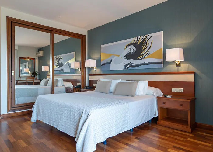 Piedra Paloma By Croma 2*